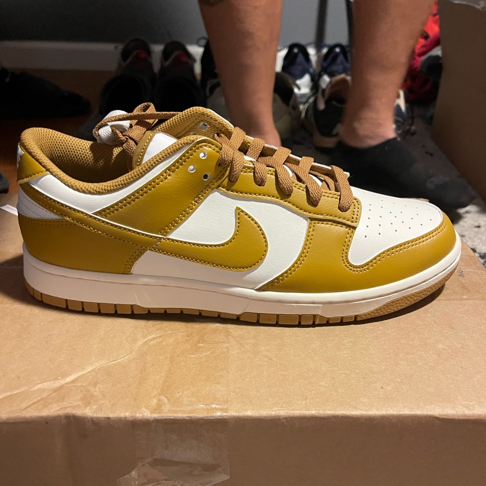 Nike Dunks Men's Pale Ivory Wheat Sneakers